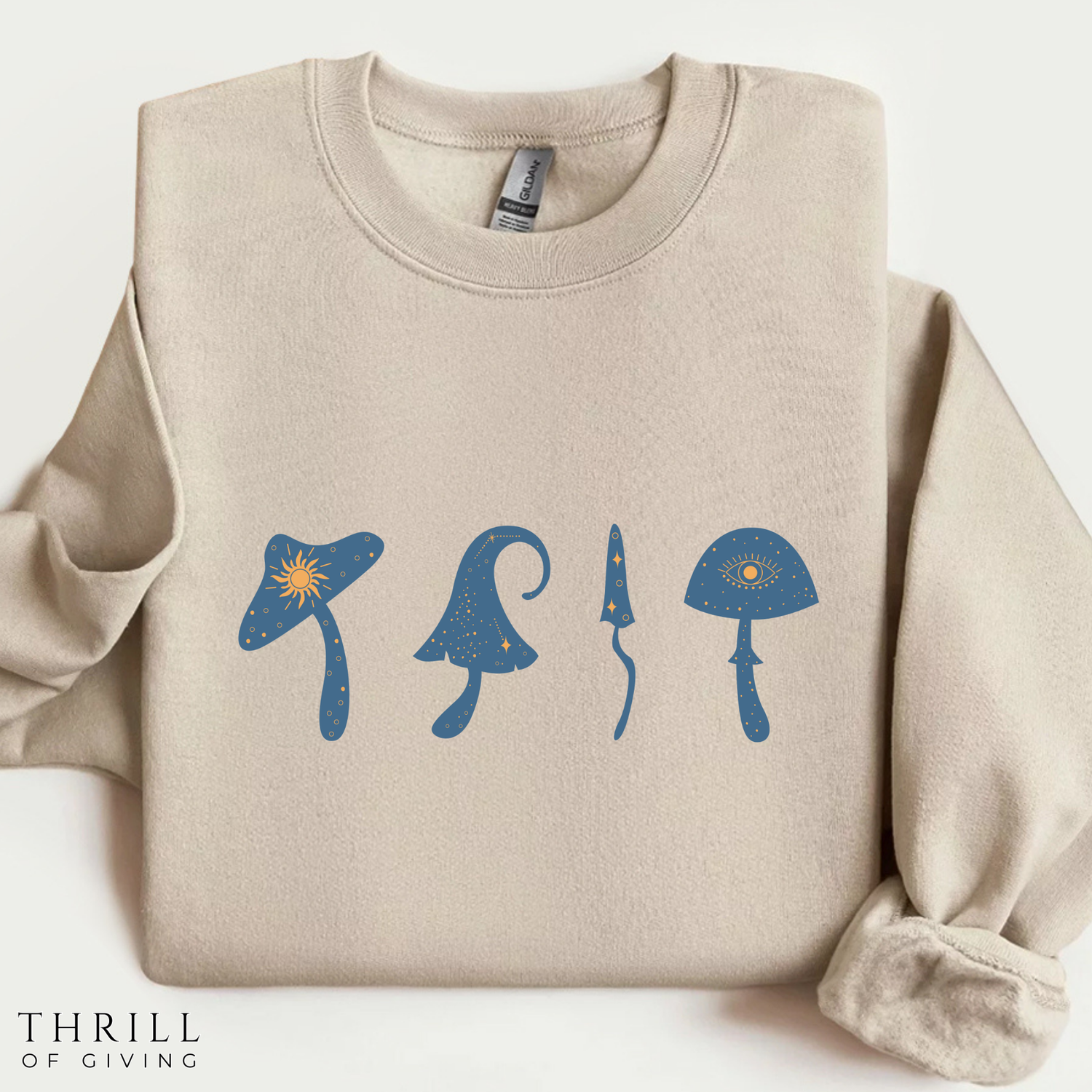 SWEATERS & HOODIES